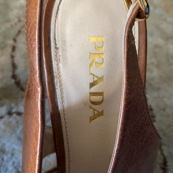Prada brown leather 4” heels. - Picture 3 of 9